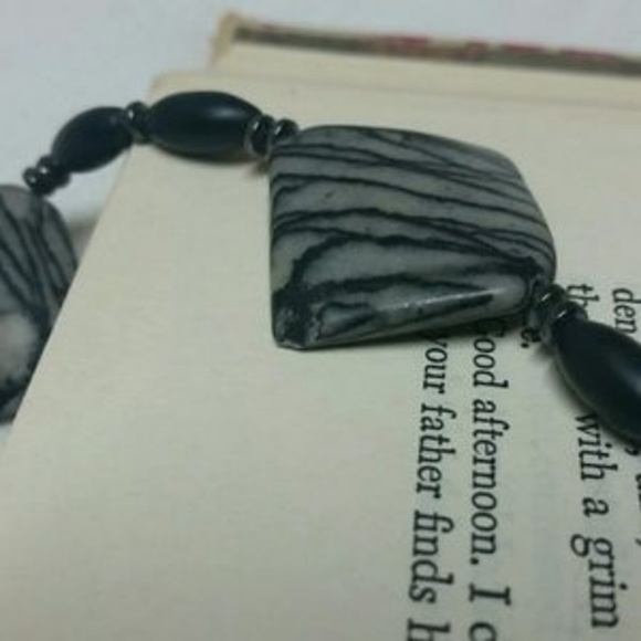 Vintage | Jasper Geometric Necklace - Picture 2 of 7